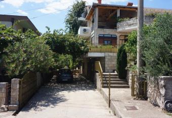 Apartments Bozic has Balcony rooms