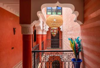 Riad Haj Thami allows 18 year olds to book a room