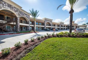 Econo Lodge Inn and Suites Houston NW-Cy-Fair has Smoking rooms
