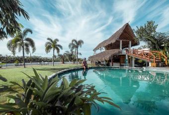 Hotel Maraica San Pancho has Balcony rooms