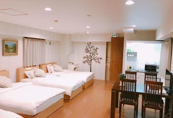 Sarangbang has Balcony rooms