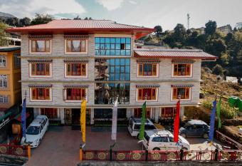 Buddha Retreat allows 18 year olds to book a room