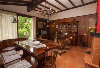 Cugi Bed and Breakfast has Balcony rooms