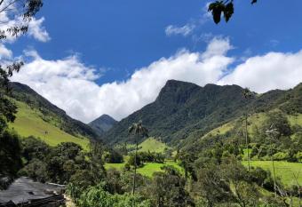 Caba  as Valle del Cocora La Truchera has Balcony rooms