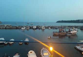La Casa di Titina has Balcony rooms