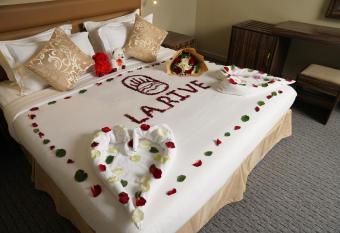 La Rive Hotels & Suites allows 18 year olds to book a room