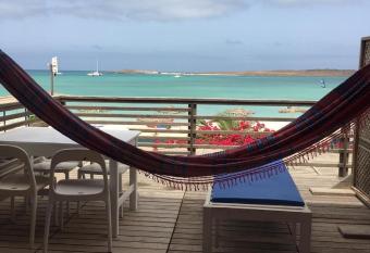 Alisios Beach House - Front Sea View Apartments has Balcony rooms