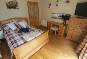Ardconnel Apartment has Balcony rooms