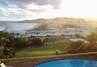 Sea View Holiday Flat - 16 La Luce Margate allows 18 year olds to book a room