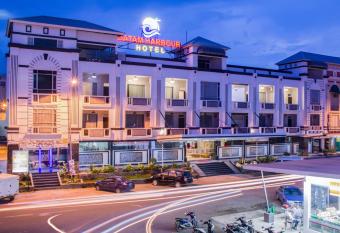 Batam Harbour Boutique Hotel & Spa has Balcony rooms