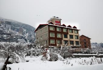 Hotels Apple Nest allows 18 year olds to book a room