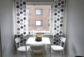 Apartment Vuorikatu 35 allows 18 year olds to book a room