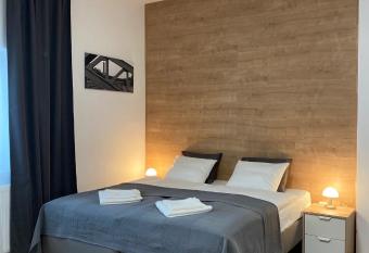 Fr  deck   Apartments allows 18 year olds to book a room