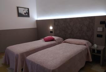 San Giorgio Savoia has rooms with a private hot tub