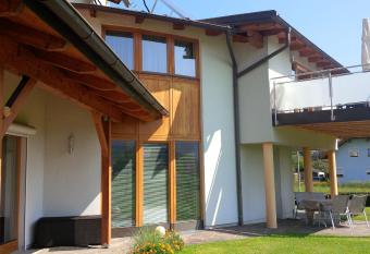 Haus Astrid has Balcony rooms