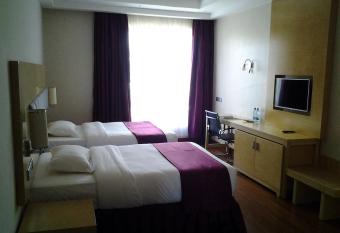 Three Steers Hotel has Balcony rooms