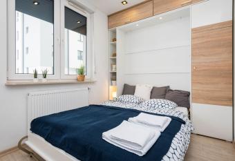 Apartamenty Tespis - Andersa allows 18 year olds to book a room