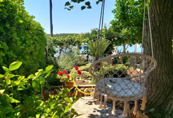 Meduza B&b has Balcony rooms