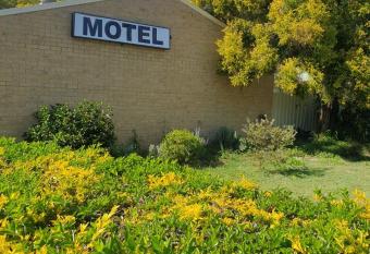 Esk Motel has Balcony rooms