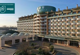 UNAHOTELS Expo Fiera Milano has Balcony rooms