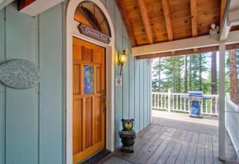 Chateau Royal East has Balcony rooms