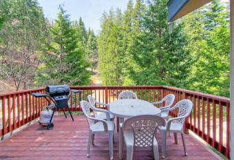 Hikers Hideaway allows 18 year olds to book a room