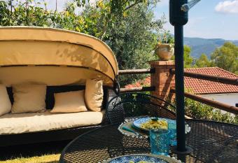 Casa Teresina has Balcony rooms