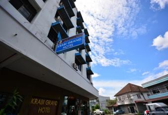 Krabi Grand Hotel allows 18 year olds to book a room