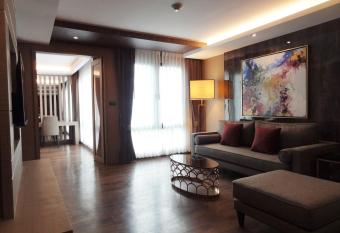 Arte Hotel - SHA Extra Plus has rooms with a private hot tub