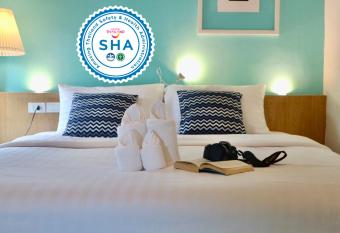 Pakta Phuket - SHA PLUS allows 18 year olds to book a room