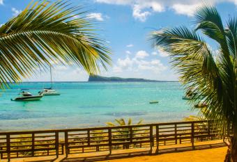 Toi Et Moi allows 18 year olds to book a room