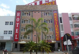 Atlas Hotel Residence allows 18 year olds to book a room