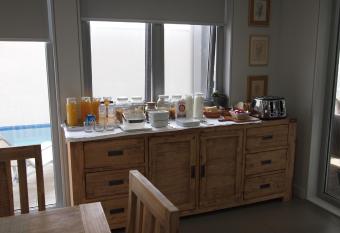 Sapphire Chambre B&B allows 18 year olds to book a room