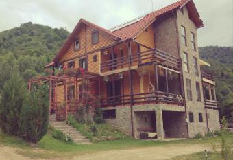 Cabana Soarelui Retezat has Balcony rooms