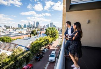 Zappeion Apartments has Balcony rooms