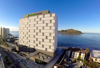 Holiday Inn Resort Mazatlan By IHG has Balcony rooms