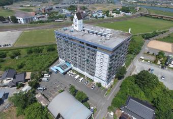 Harazuru Grand Sky Hotel has Smoking/Balcony rooms