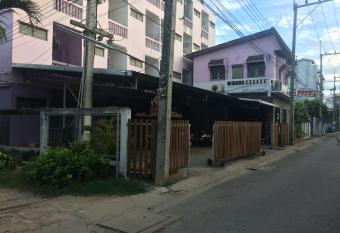 Thanya Mansion allows 18 year olds to book a room