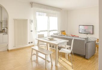 Casa Rosa has Balcony rooms