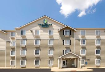 Woodspring Suites Huntsville/ Madison allows 18 year olds to book a room
