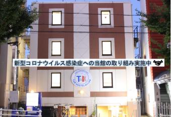T and K Hostel Kobe Sannomiya East has Balcony rooms