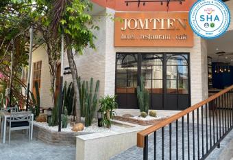 Jomtien Longstay Hotel - SHA Plus Certified has Balcony rooms