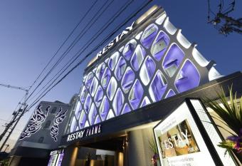 Restay Iwatsuki (Adult Only) allows 18 year olds to book a room