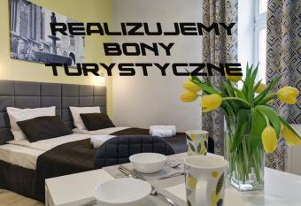 Grace Apartments has Balcony rooms