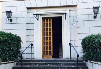 Scaletta D Oro has Balcony rooms