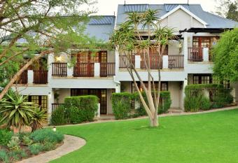 Rivonia Premier Lodge has Balcony rooms