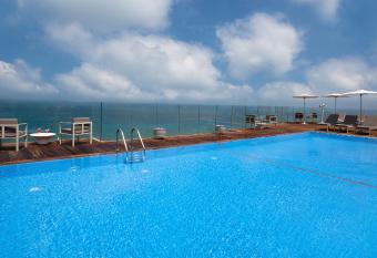 Carlton Tel Aviv Hotel     Luxury on the Beach allows 18 year olds to book a room