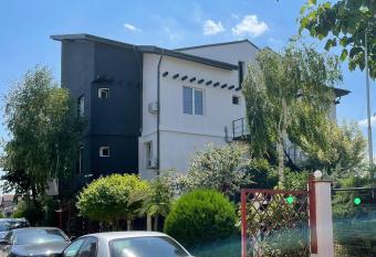 Vila Davi has Balcony rooms