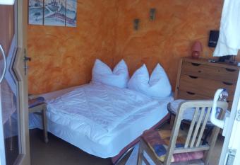 Gartenhaus Nossen has Balcony rooms