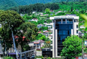 Grand Hotel Gagra has Balcony rooms